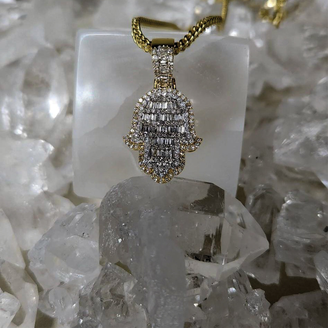 Diamond Hamsa Pendant Set In 10k Gold